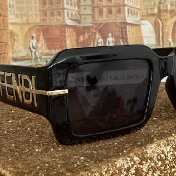 Black Oversized Square Sunglasses Gold Logo Accent Statement Frame - Picture 3 of 6